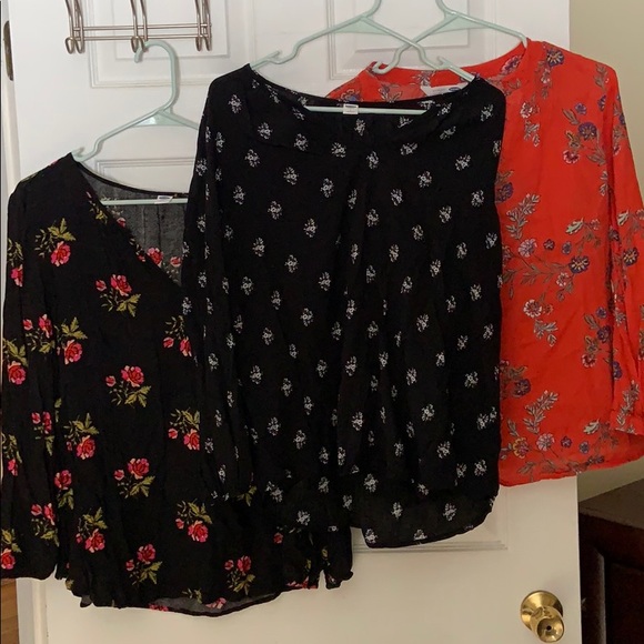 Old navy long sleeve blouses - Picture 2 of 3